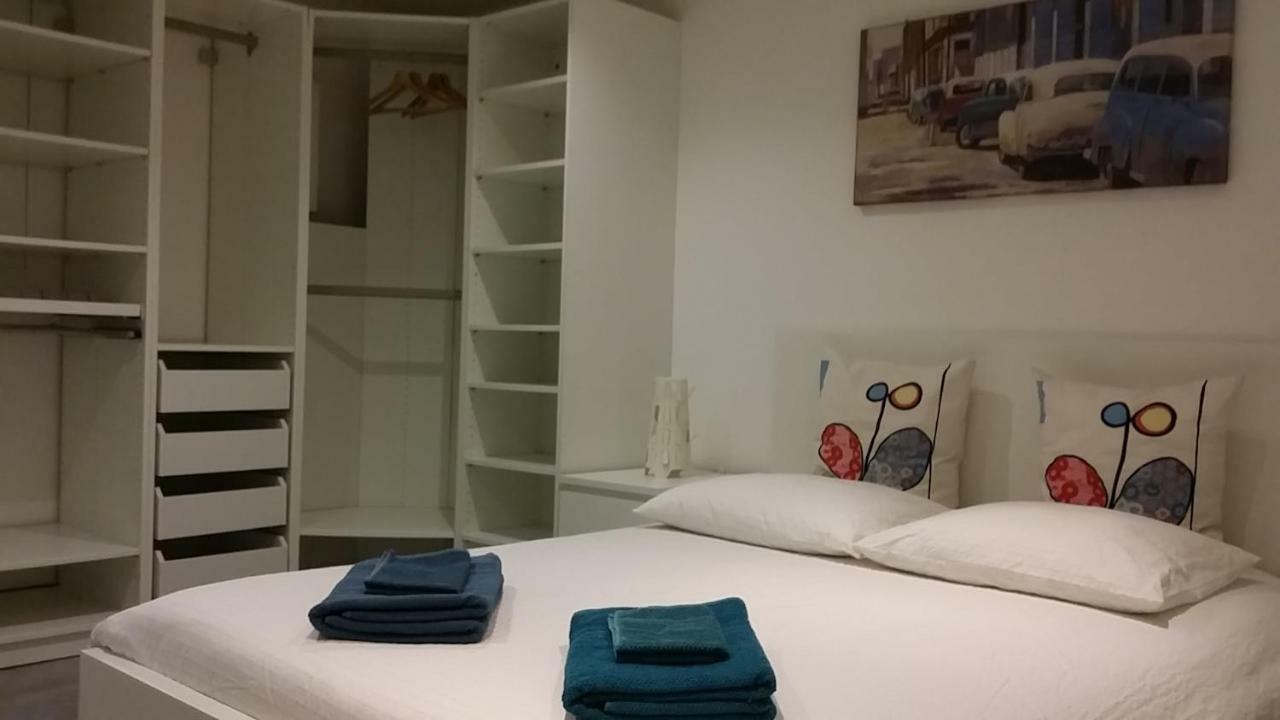 Appartement Vue Montagne Garéoult Exteriör bild
